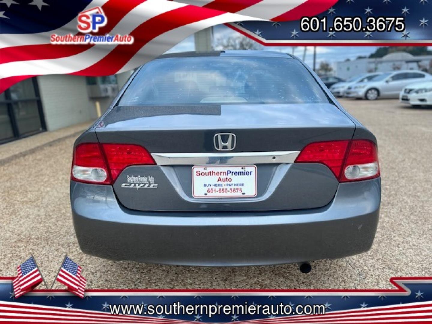 2010 GRAY HONDA CIVIC LX (2HGFA1F53AH) , located at 922 W. Beacon St., Philadelphia, MS, 39350, (601) 650-3675, 32.770447, -89.127151 - Photo#4